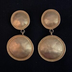Vintage 1980’s Ginnie Johansen Hammered Gold Matte Earrings Clip